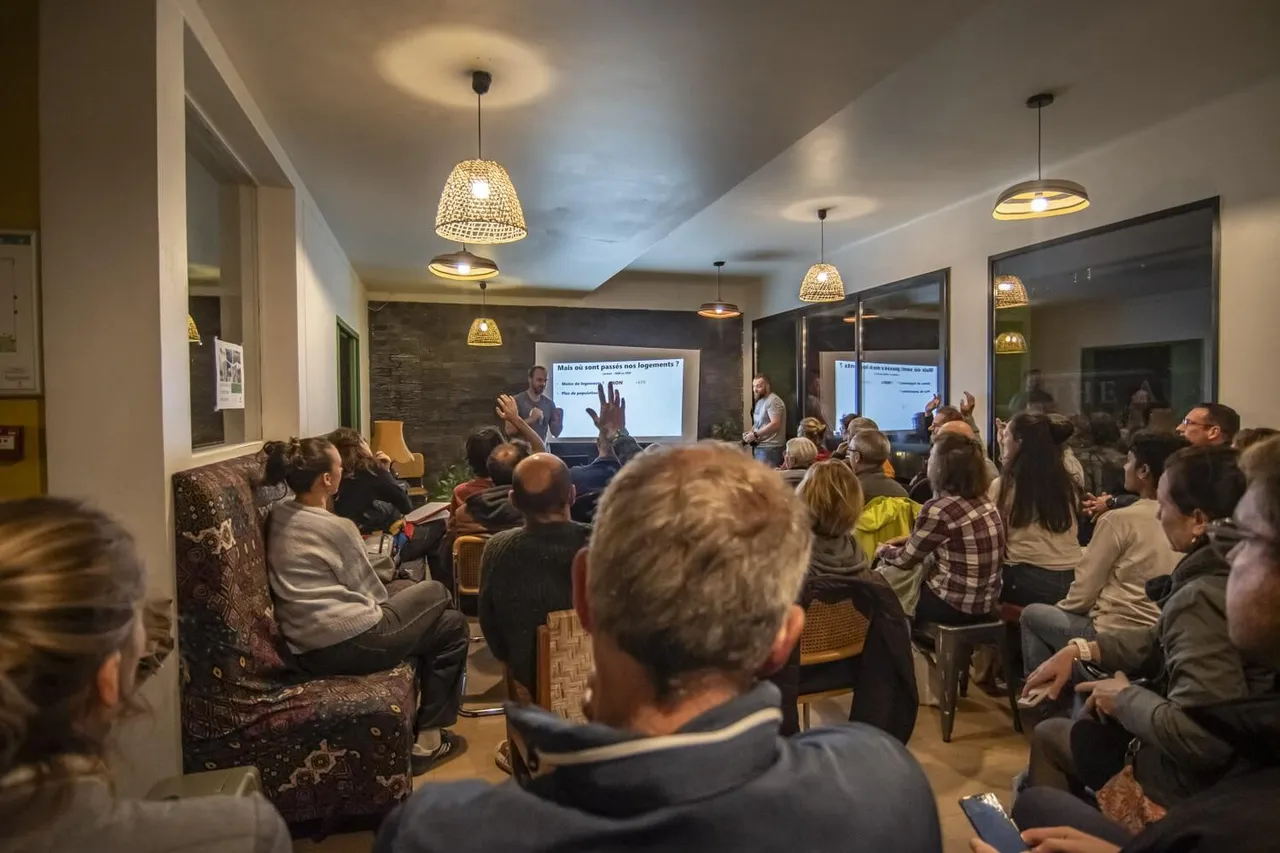 Réunion citoyenne à Lorient sur le projet de la Foncière Coopérative